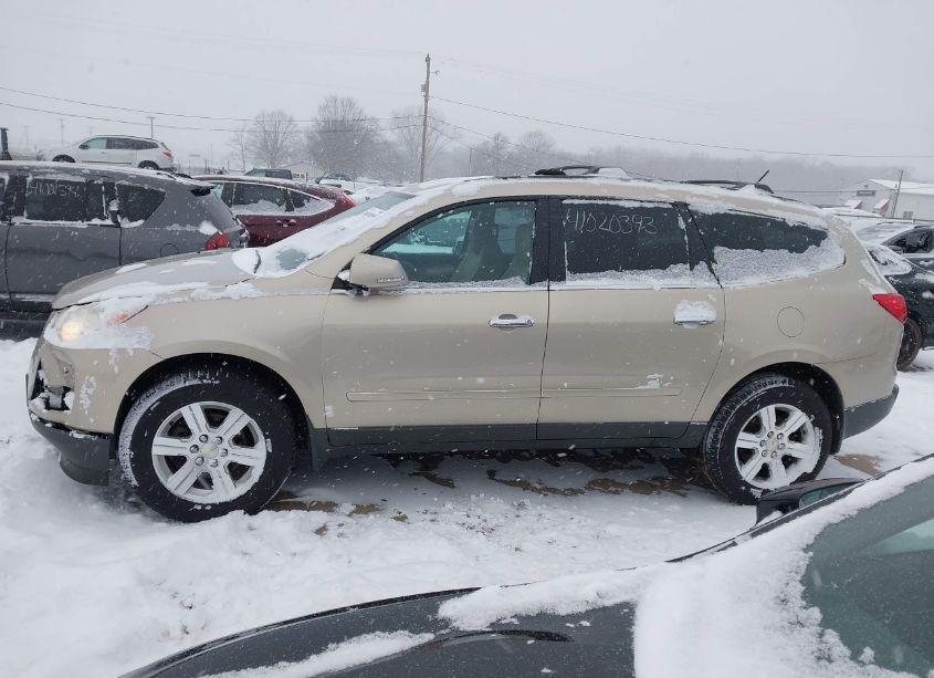 Photo 14 of 2011 Chevrolet Traverse 2LT (VIN 1GNKRJEDXBJ418201)