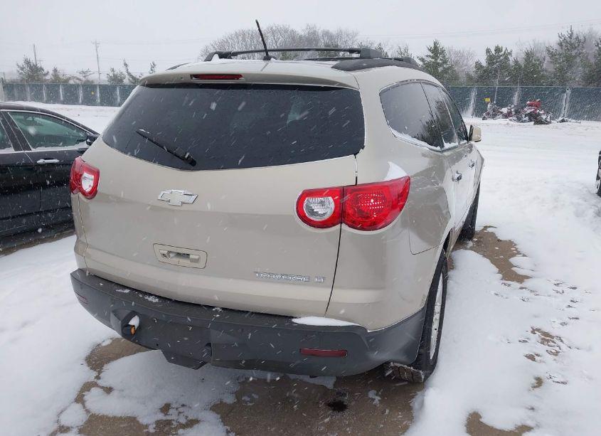 Photo 4 of 2011 Chevrolet Traverse 2LT (VIN 1GNKRJEDXBJ418201)