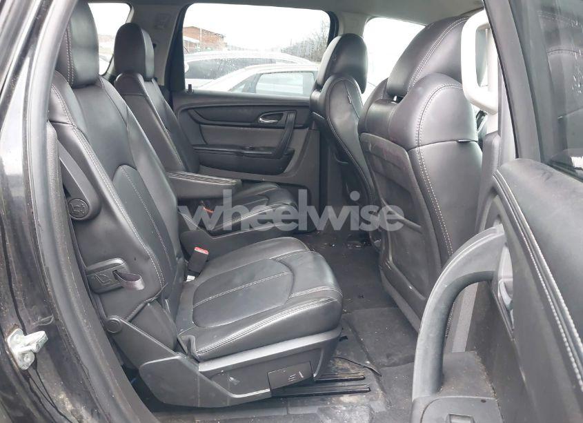 Photo 8 of 2013 Chevrolet Traverse 2LT (VIN 1GNKRJKD0DJ167745)