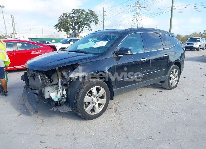 Photo 2 of 2017 Chevrolet Traverse PREMIER (VIN 1GNKRJKD0HJ332442)
