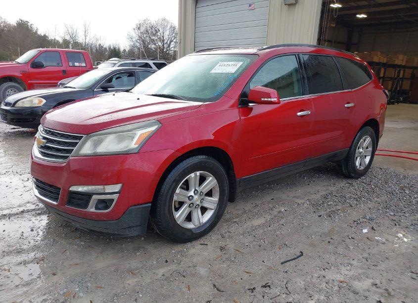 Photo 2 of 2013 Chevrolet Traverse 2LT (VIN 1GNKRJKD1DJ192363)