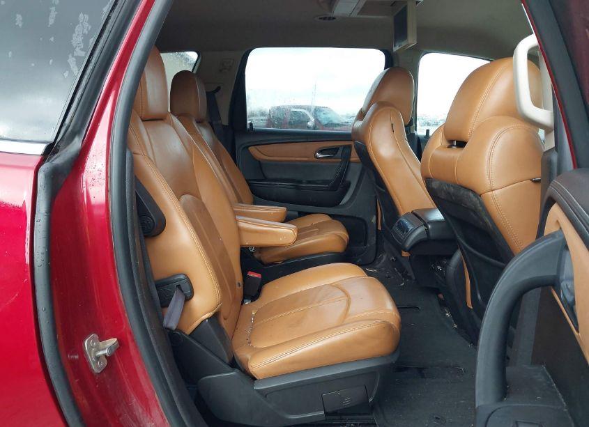 Photo 8 of 2013 Chevrolet Traverse 2LT (VIN 1GNKRJKD1DJ192363)