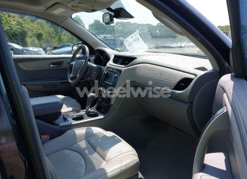 Photo 5 of 2015 Chevrolet Traverse LTZ (VIN 1GNKRJKD1FJ165148)