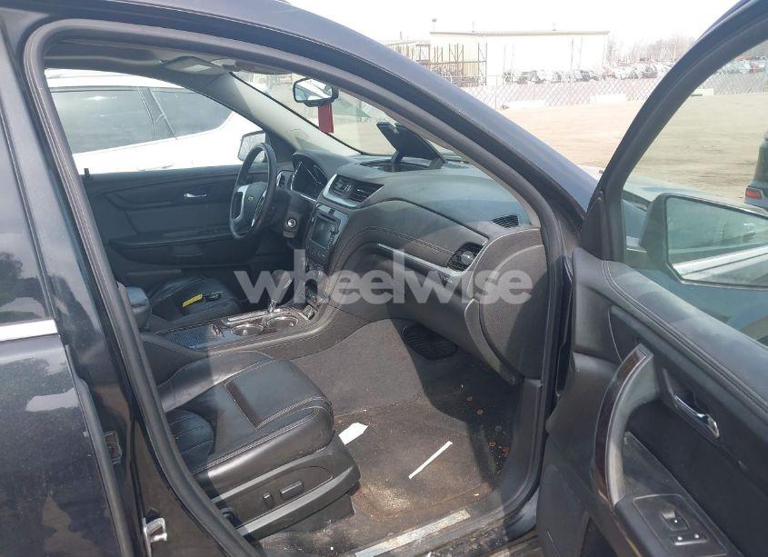 Photo 5 of 2015 Chevrolet Traverse LTZ (VIN 1GNKRJKD1FJ198473)