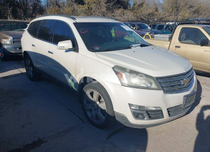 2015 Chevrolet Traverse LTZ (VIN 1GNKRJKD1FJ214719) main photo