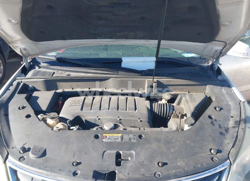 Photo 10 of 2015 Chevrolet Traverse LTZ (VIN 1GNKRJKD1FJ214719)