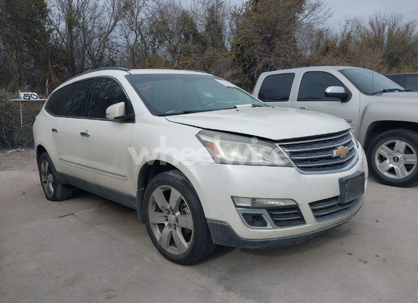 Photo 13 of 2015 Chevrolet Traverse LTZ (VIN 1GNKRJKD1FJ214719)
