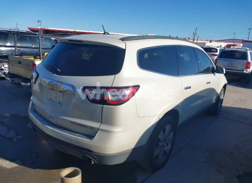 Photo 4 of 2015 Chevrolet Traverse LTZ (VIN 1GNKRJKD1FJ214719)