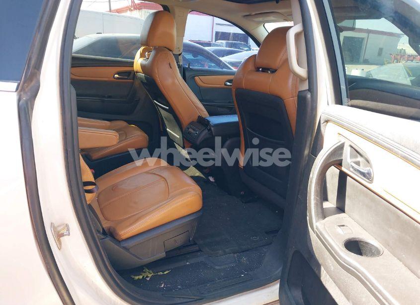 Photo 8 of 2013 Chevrolet Traverse 2LT (VIN 1GNKRJKD2DJ129241)