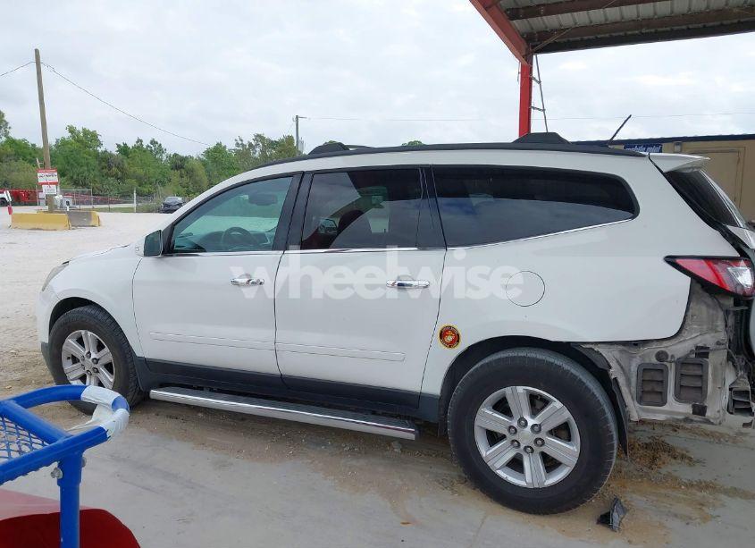 Photo 14 of 2013 Chevrolet Traverse 2LT (VIN 1GNKRJKD2DJ195871)