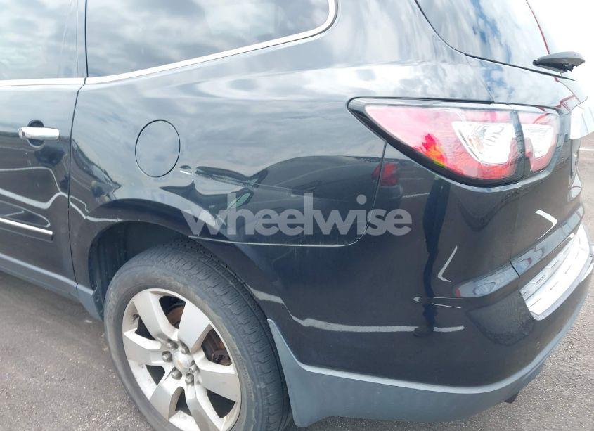 Photo 6 of 2015 Chevrolet Traverse LTZ (VIN 1GNKRJKD3FJ208078)