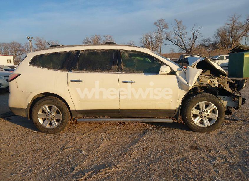 Photo 14 of 2013 Chevrolet Traverse 2LT (VIN 1GNKRJKD4DJ150401)