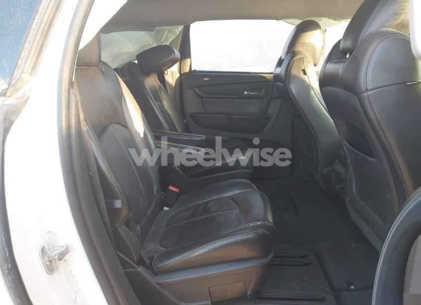 Photo 8 of 2013 Chevrolet Traverse 2LT (VIN 1GNKRJKD4DJ150401)