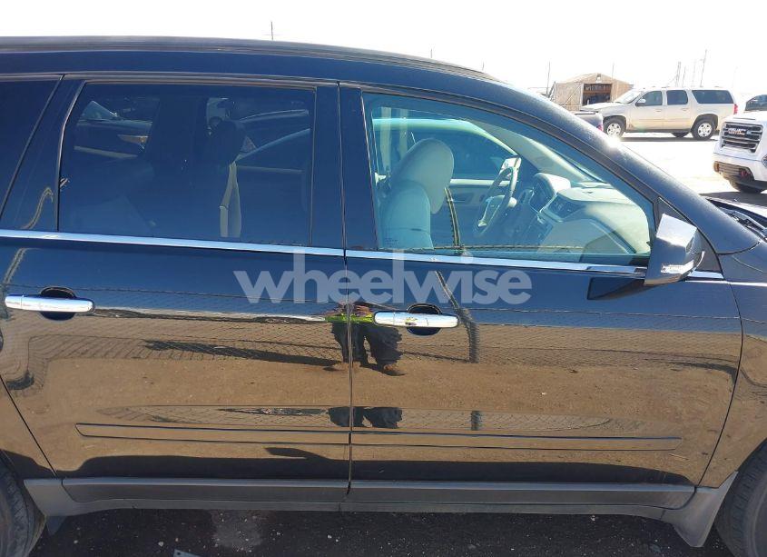 Photo 14 of 2013 Chevrolet Traverse 2LT (VIN 1GNKRJKD4DJ198786)