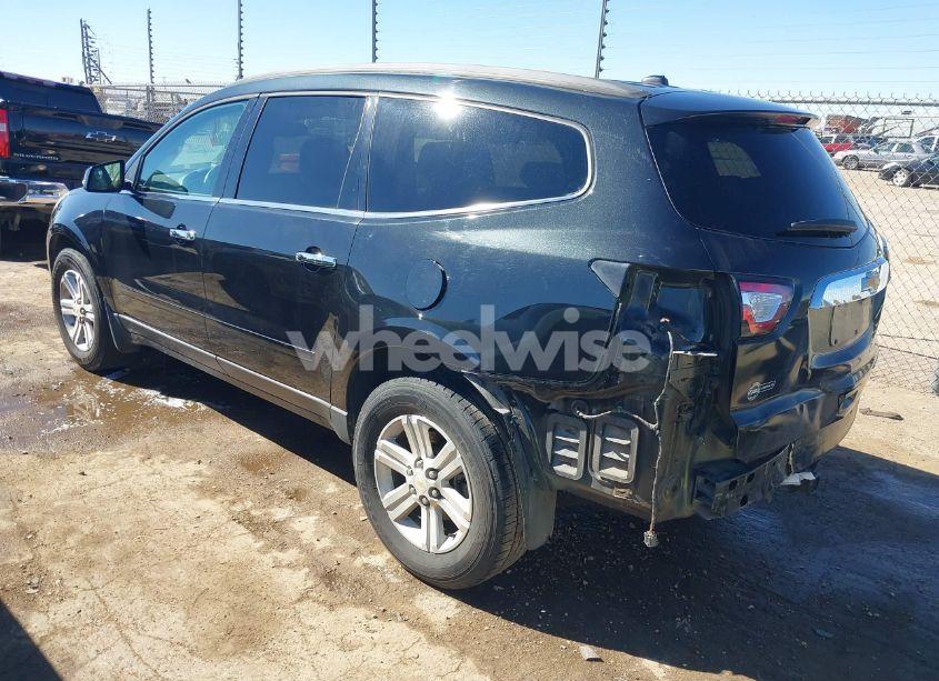 Photo 3 of 2013 Chevrolet Traverse 2LT (VIN 1GNKRJKD4DJ198786)