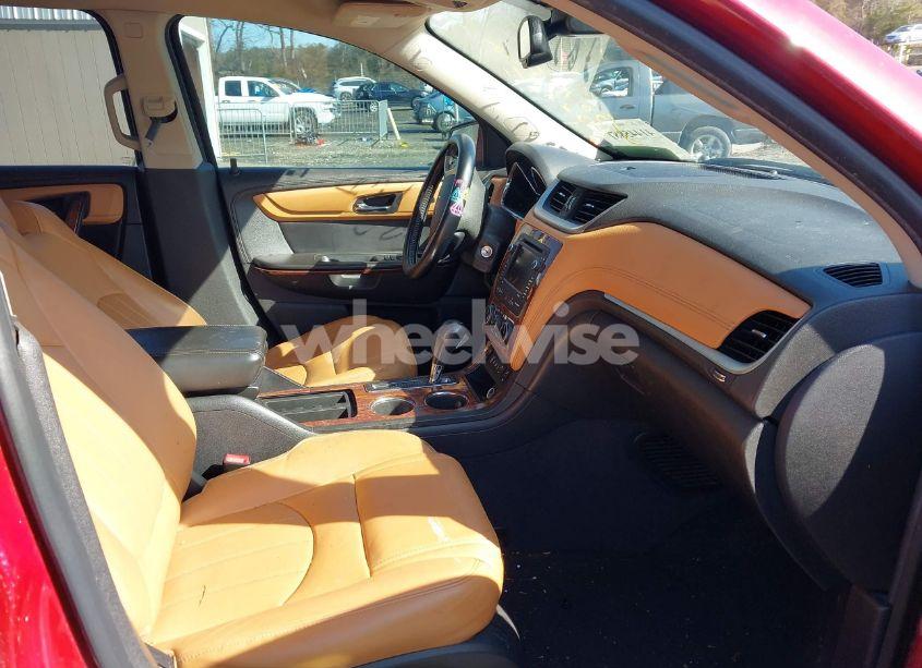 Photo 5 of 2014 Chevrolet Traverse LTZ (VIN 1GNKRJKD4EJ193878)