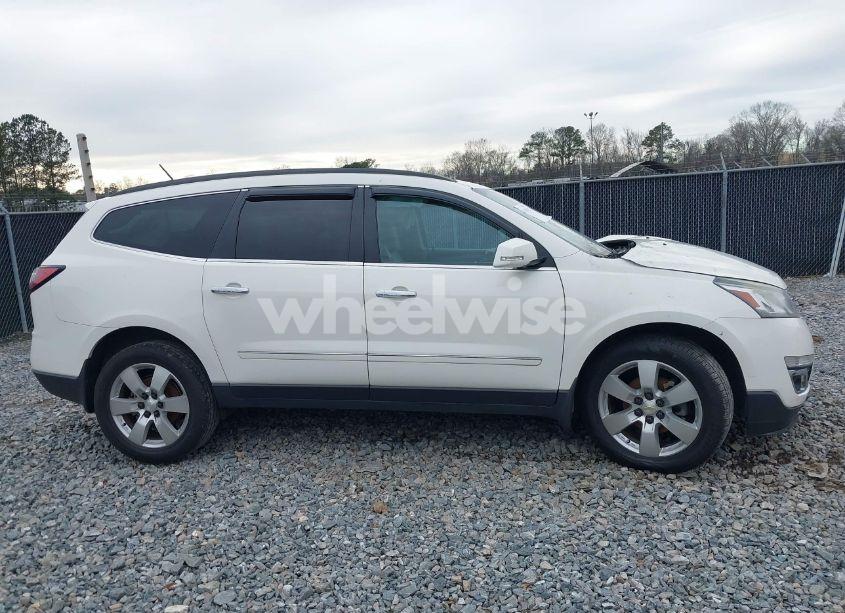 Photo 13 of 2014 Chevrolet Traverse LTZ (VIN 1GNKRJKD5EJ339365)