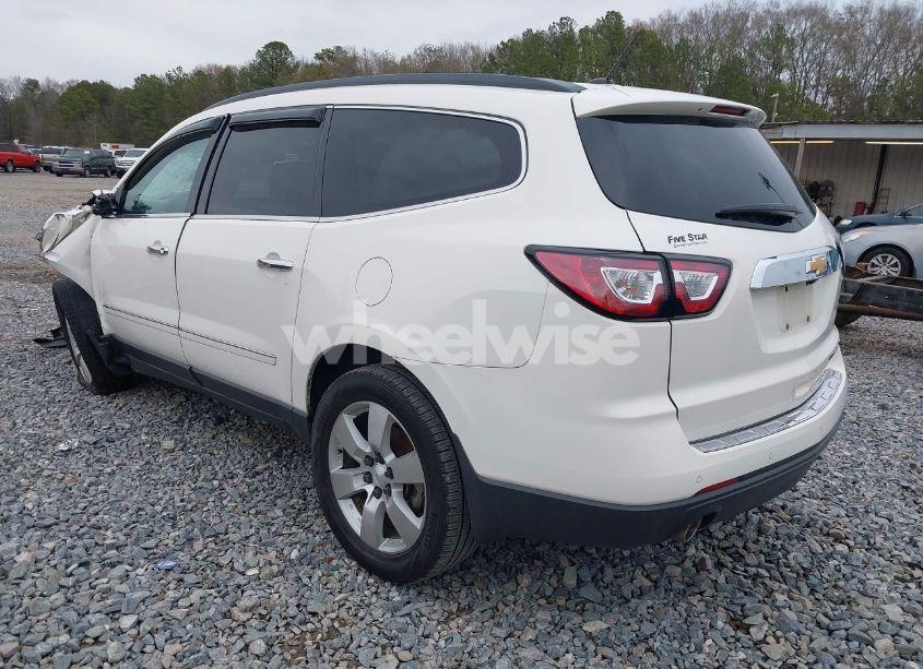 Photo 3 of 2014 Chevrolet Traverse LTZ (VIN 1GNKRJKD5EJ339365)