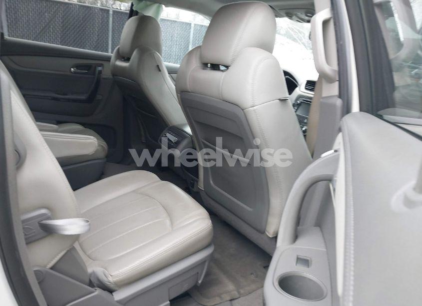 Photo 8 of 2014 Chevrolet Traverse LTZ (VIN 1GNKRJKD5EJ339365)