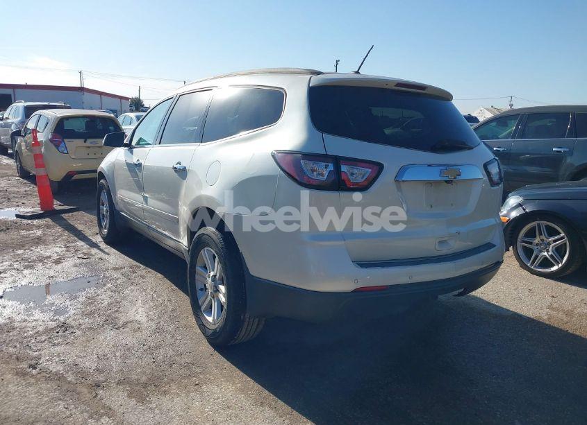 Photo 3 of 2013 Chevrolet Traverse 2LT (VIN 1GNKRJKD6DJ191449)