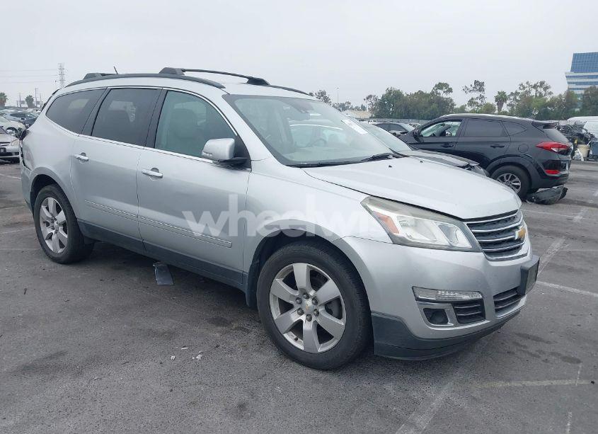 2015 Chevrolet Traverse LTZ (VIN 1GNKRJKD6FJ354054) main photo