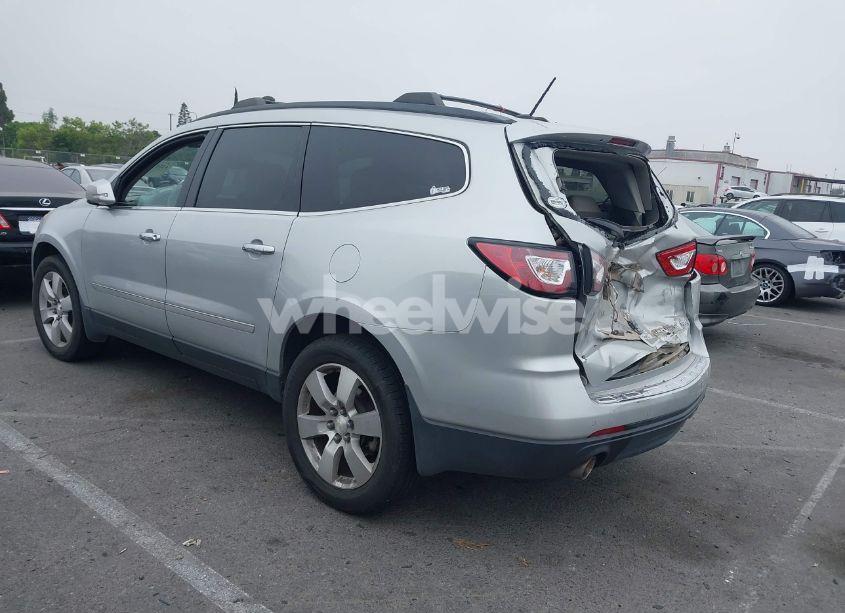 Photo 3 of 2015 Chevrolet Traverse LTZ (VIN 1GNKRJKD6FJ354054)