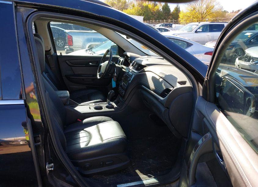 Photo 5 of 2016 Chevrolet Traverse LTZ (VIN 1GNKRJKD6GJ282774)