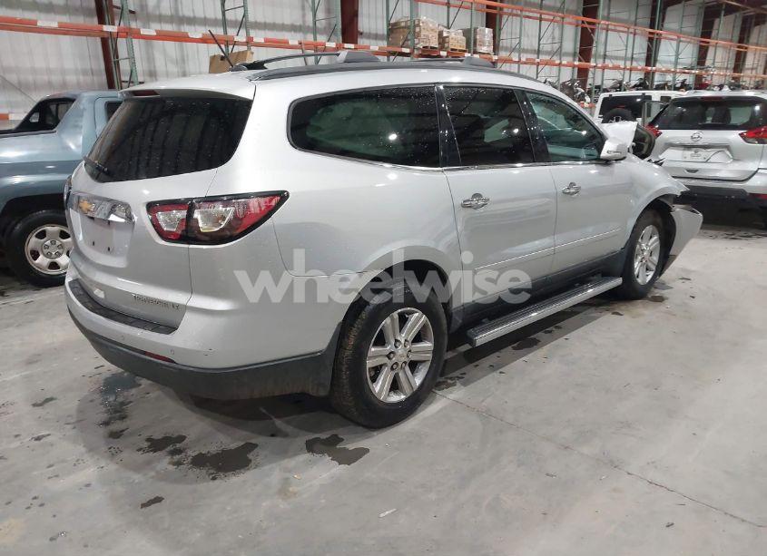 Photo 4 of 2013 Chevrolet Traverse 2LT (VIN 1GNKRJKD7DJ236222)