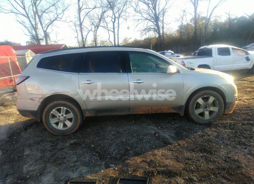 Photo 13 of 2013 Chevrolet Traverse 2LT (VIN 1GNKRJKD8DJ136517)