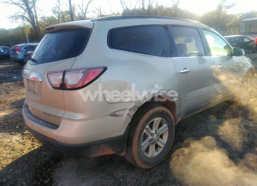 Photo 4 of 2013 Chevrolet Traverse 2LT (VIN 1GNKRJKD8DJ136517)