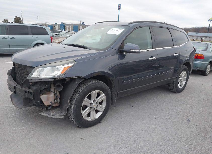 Photo 2 of 2013 Chevrolet Traverse 2LT (VIN 1GNKRJKD8DJ201544)