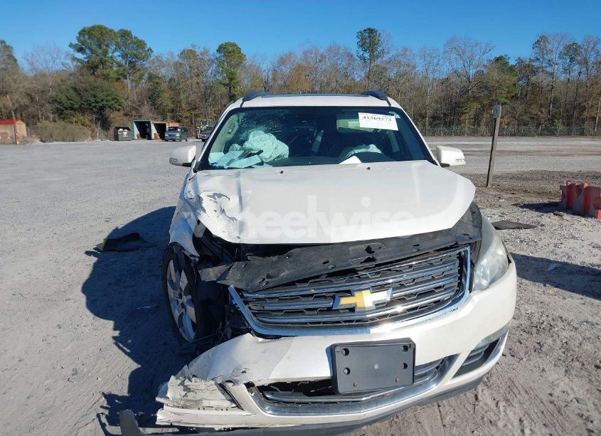 Photo 11 of 2015 Chevrolet Traverse LTZ (VIN 1GNKRJKD8FJ102600)