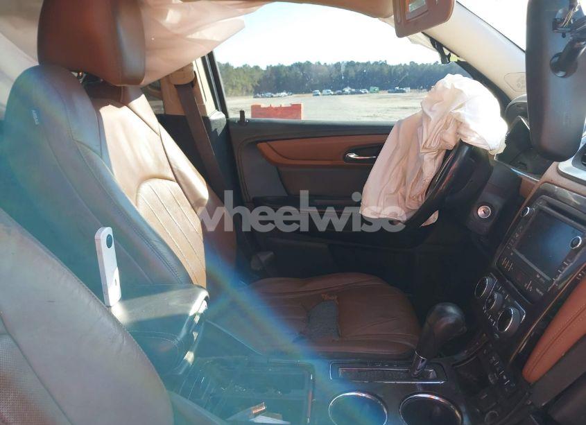 Photo 5 of 2015 Chevrolet Traverse LTZ (VIN 1GNKRJKD8FJ102600)