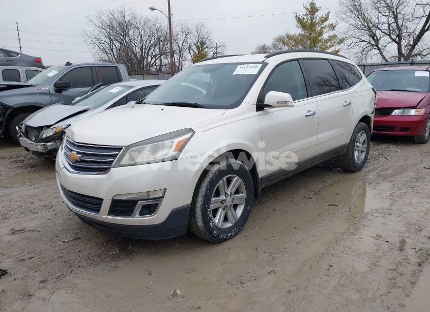 Photo 2 of 2013 Chevrolet Traverse 2LT (VIN 1GNKRJKDXDJ113854)