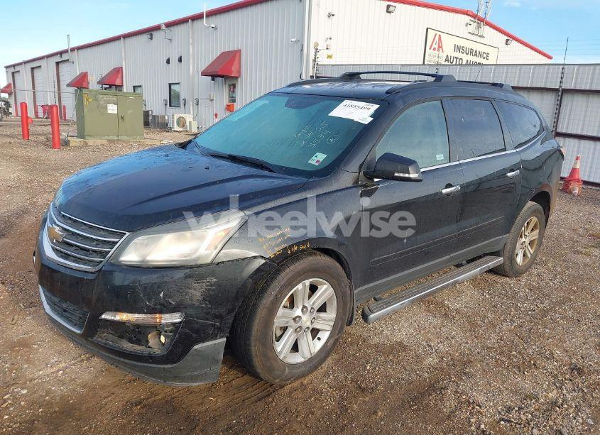 Photo 2 of 2013 Chevrolet Traverse 2LT (VIN 1GNKRJKDXDJ143534)