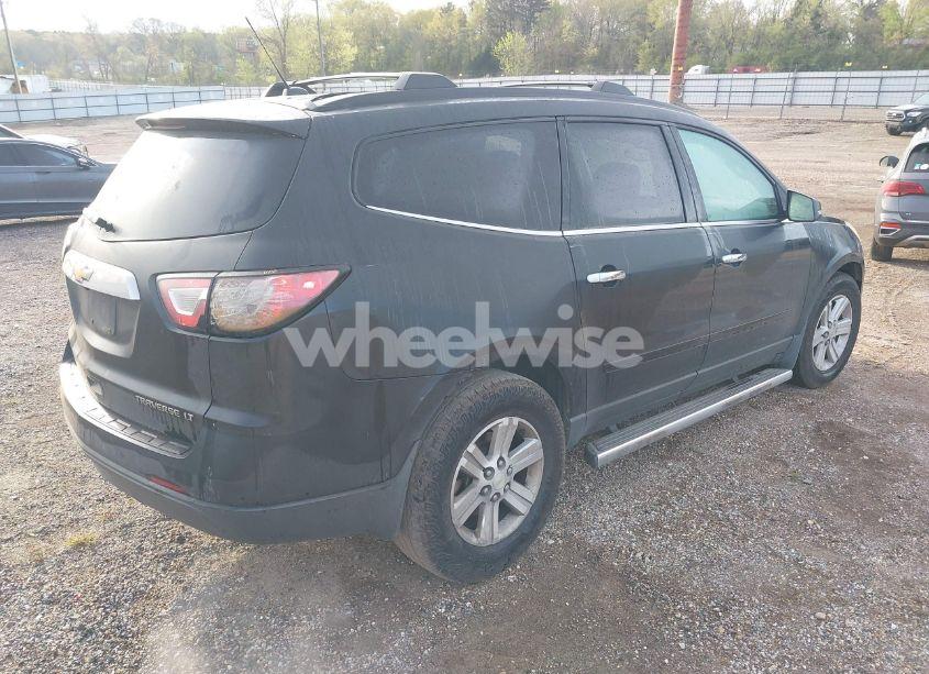 Photo 4 of 2013 Chevrolet Traverse 2LT (VIN 1GNKRJKDXDJ143534)