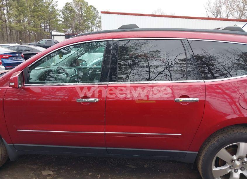 Photo 14 of 2014 Chevrolet Traverse LTZ (VIN 1GNKRJKDXEJ292561)