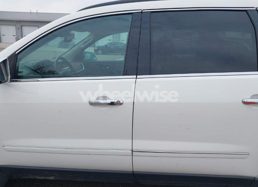 Photo 14 of 2015 Chevrolet Traverse LTZ (VIN 1GNKRJKDXFJ163351)