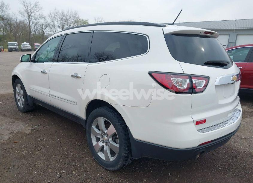 Photo 3 of 2015 Chevrolet Traverse LTZ (VIN 1GNKRJKDXFJ163351)