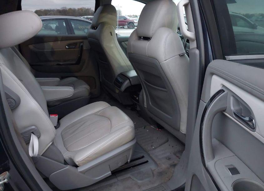 Photo 8 of 2017 Chevrolet Traverse PREMIER (VIN 1GNKRJKDXHJ196904)