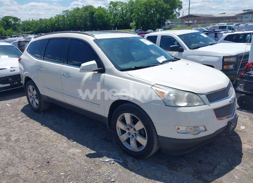 2011 Chevrolet Traverse LTZ (VIN 1GNKRLED0BJ179902) main photo