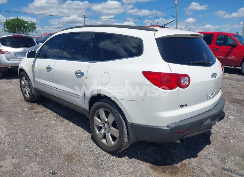 Photo 3 of 2011 Chevrolet Traverse LTZ (VIN 1GNKRLED0BJ179902)