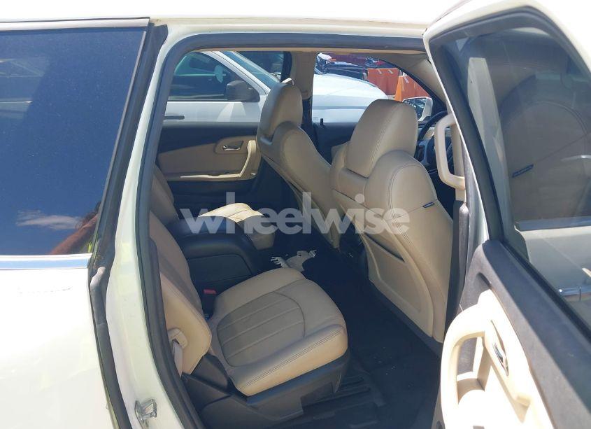 Photo 8 of 2011 Chevrolet Traverse LTZ (VIN 1GNKRLED0BJ179902)