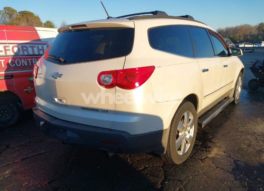 Photo 4 of 2012 Chevrolet Traverse LTZ (VIN 1GNKRLED0CJ140731)