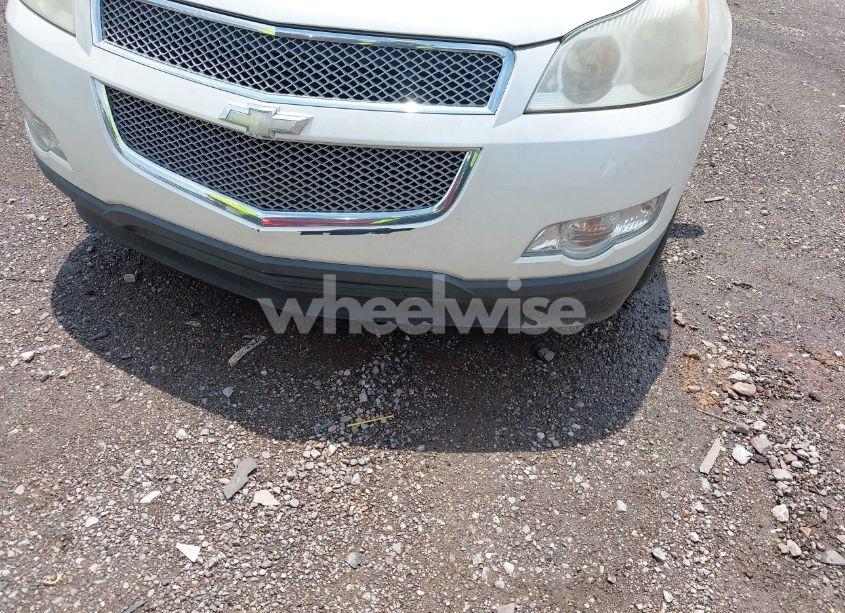 Photo 6 of 2011 Chevrolet Traverse LTZ (VIN 1GNKRLED1BJ224832)