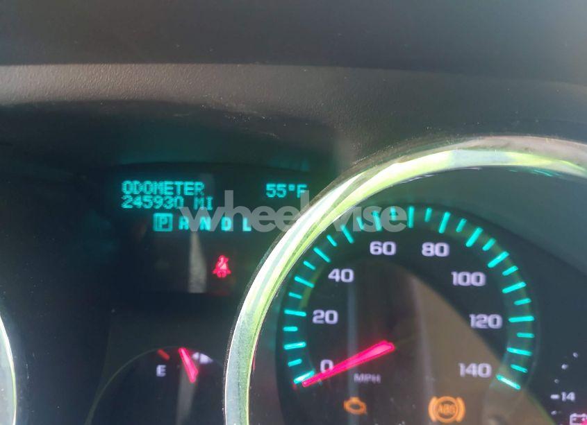 Photo 7 of 2011 Chevrolet Traverse LTZ (VIN 1GNKRLED1BJ224832)