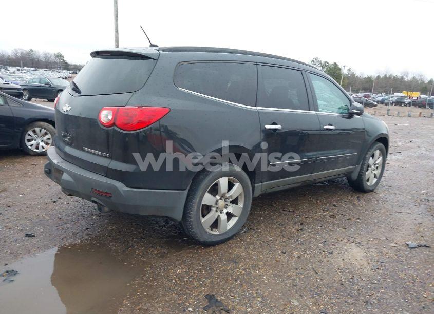 Photo 4 of 2011 Chevrolet Traverse LTZ (VIN 1GNKRLED1BJ342217)