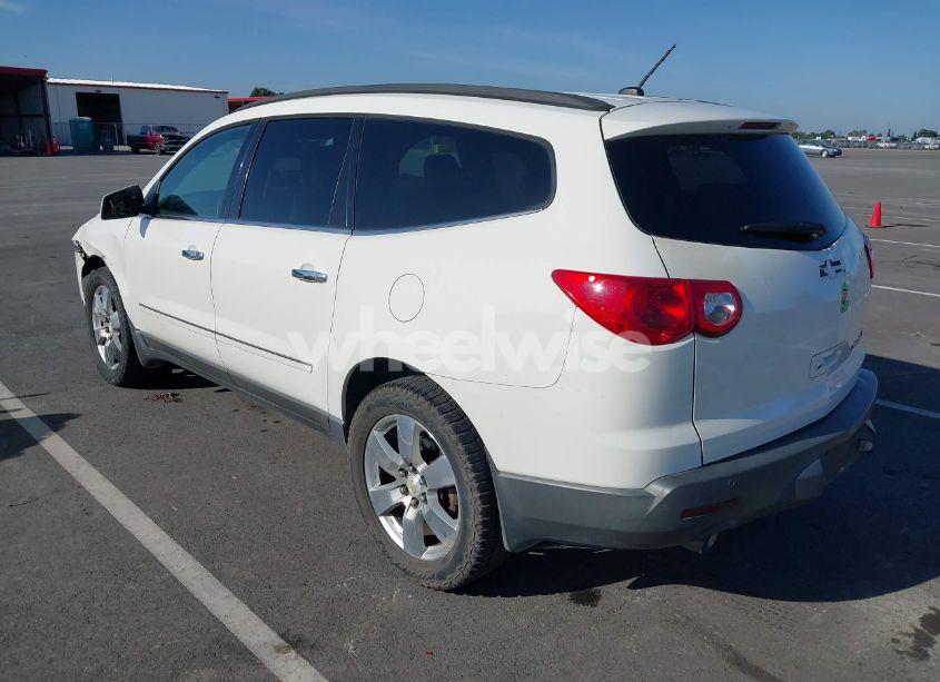 Photo 3 of 2011 Chevrolet Traverse LTZ (VIN 1GNKRLED1BJ344646)