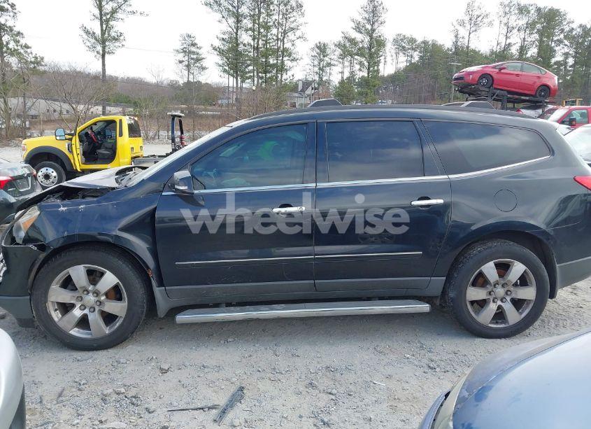 Photo 14 of 2011 Chevrolet Traverse LTZ (VIN 1GNKRLED1BJ382393)