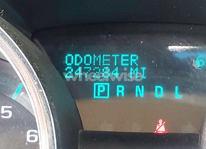 Photo 15 of 2011 Chevrolet Traverse LTZ (VIN 1GNKRLED1BJ382393)